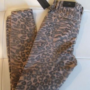Blue Revival Tiger on the Prowl Skinny Jeans NEW - Size 26